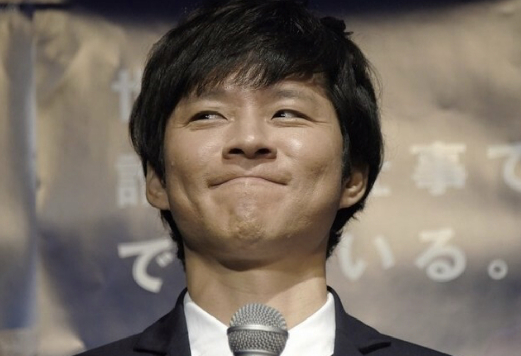 渡部建さんは、別部屋を借りている