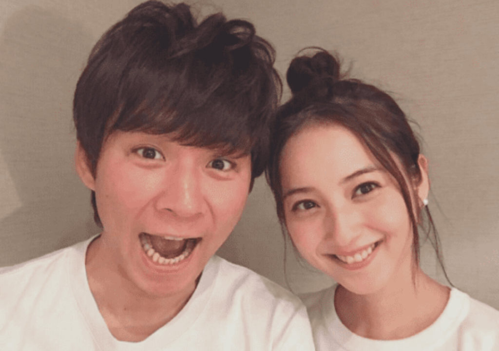 佐々木希さんが渡部建さんとのツーショット画像を削除